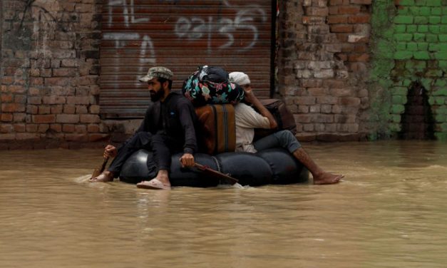 पाकिस्तानमा २४ घन्टा यता बर्षा र बाढीबाट ५४ को मृत्यु