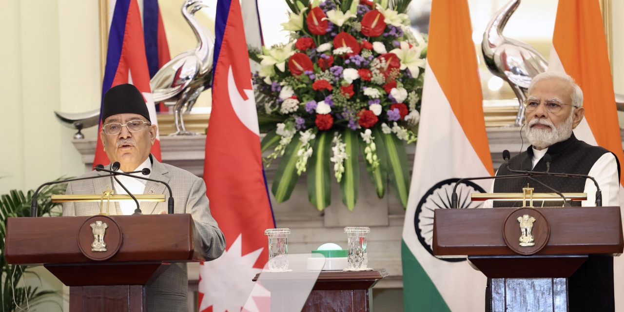 प्रधानमन्त्री दाहाल र भारतीय समकक्षी मोदीको संयुक्त पत्रकार सम्मेलन (तस्बिरमा)
