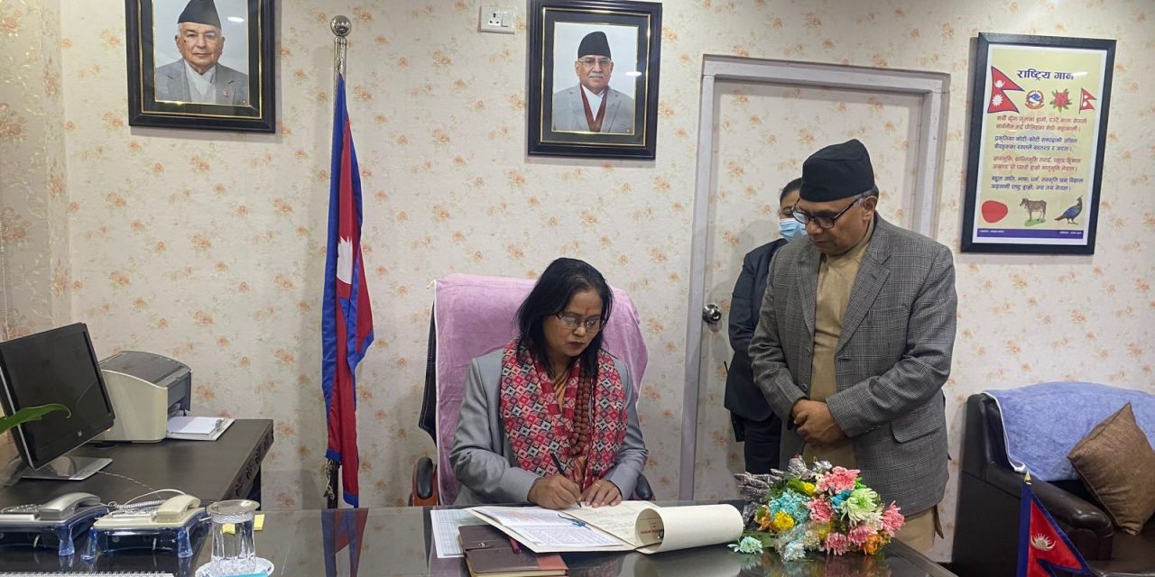 मन्त्री चौधरीको नेतृत्वमा न्यूयोर्क जादैँ प्रतिनिधि मण्डल