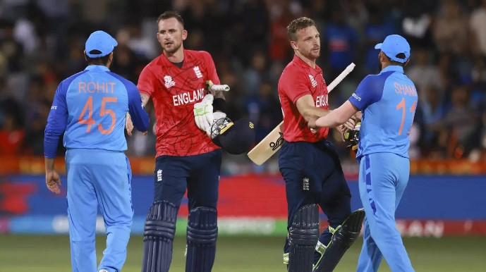 विश्वकप क्रिकेट : इङ्ल्यान्डलाई फराकिलो अन्तरले पराजित गर्दै भारत फाइनलमा प्रवेश
