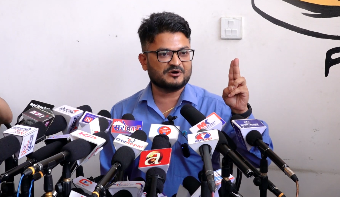 रास्वपा महामन्त्री विवाद : सर्वोच्चले मुकुलको रिटमा दुवै पक्षलाई छलफलमा बोलायो