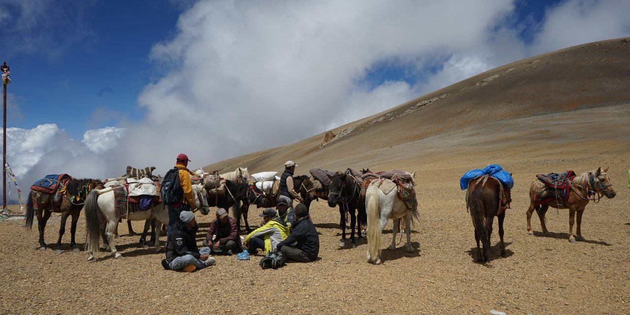 दामोदरकुण्डका तीर्थयात्रीलाई आवास र सञ्चारको समस्या