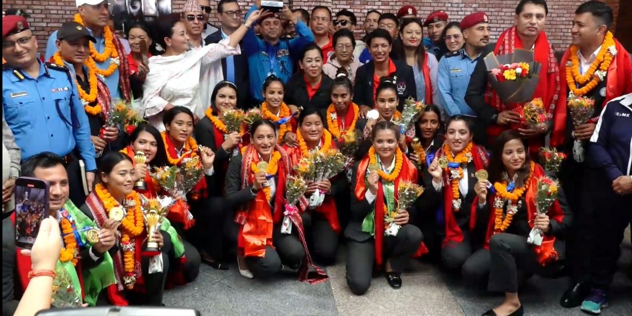 काभा महिला भलिबलका खोलाडी स्वदेश फिर्ता, विमानस्थलमा भव्य स्वागत