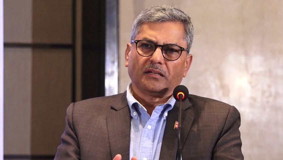 मुलुकको वित्तीय स्रोतको आवश्यकता पुरा गर्न बाह्य स्रोत खोज्नैपर्छ : गर्भनर अधिकारी