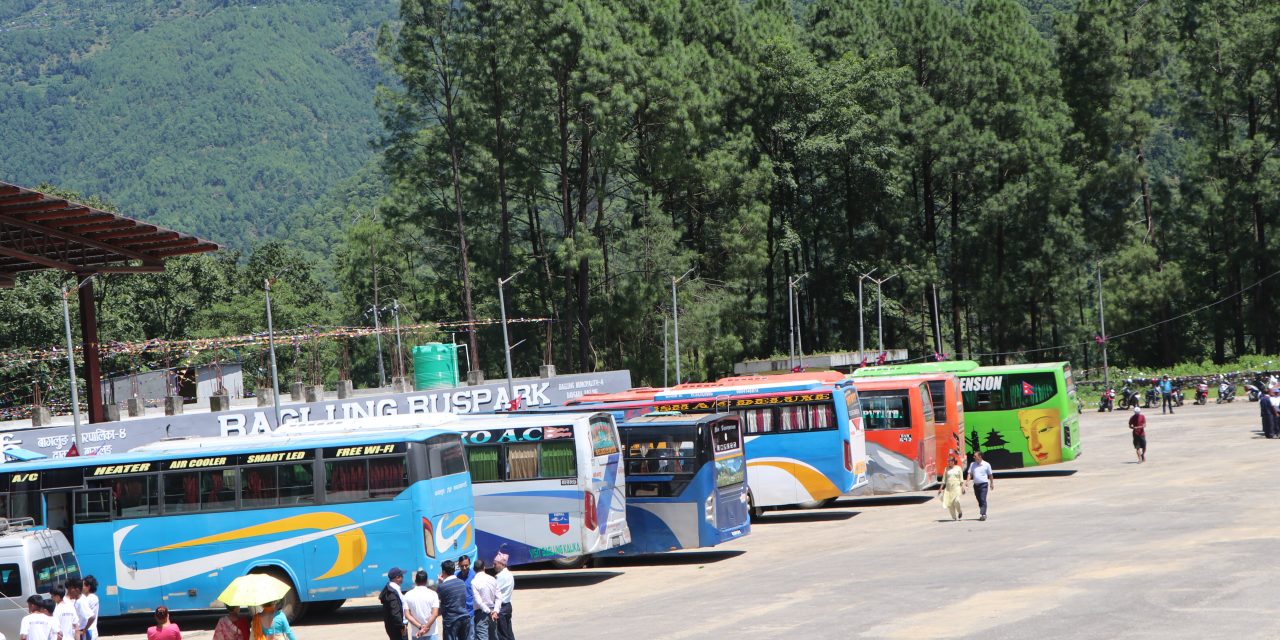 जग्गा दान गरेको २३ वर्षपछि दाबगरामा पुग्यो बस