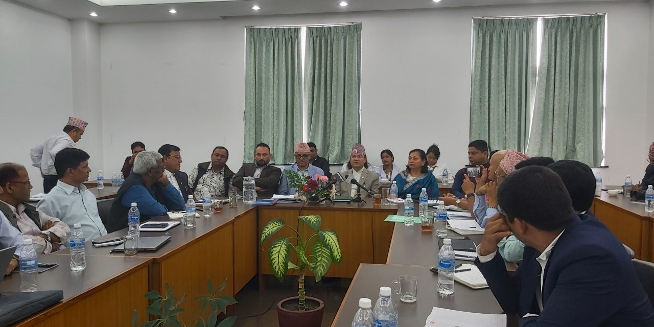 विकास आयोजनाका लागि हुने प्रारम्भिक अध्ययनमा विशेष ध्यान दिनुपर्छ : मन्त्री ठकुरी