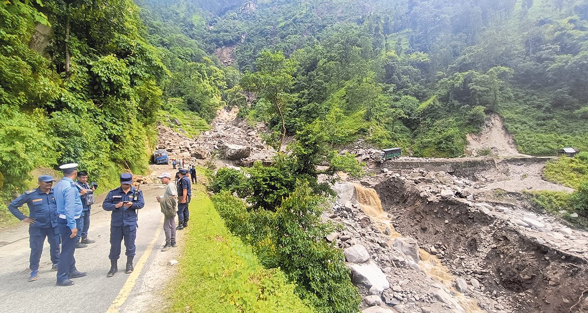 सधैँ सास्ती कर्णाली राजमार्गको यात्रामा