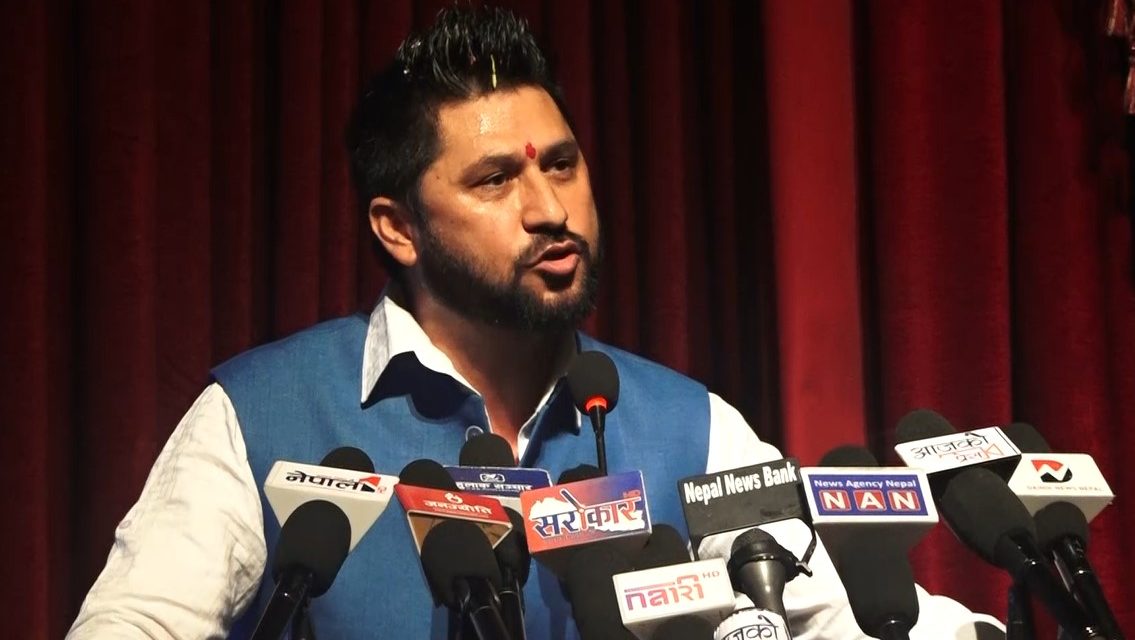 रवि लामिछानेको चेतावनी : ‘दुई तिहाईको बलमा नयाँ दललाई मानमर्दन गर्न खोजे चूप लागेर बस्दैनौँ’