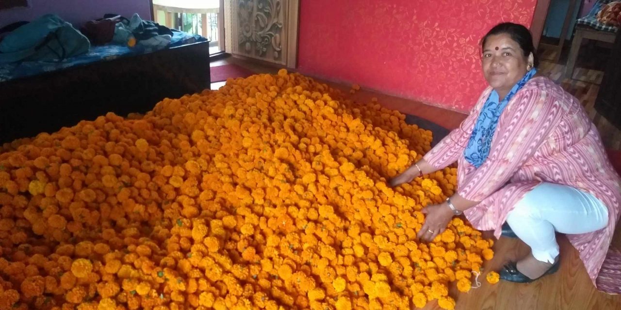 घरआँगनमै पुग्छन् फूल व्यापारी