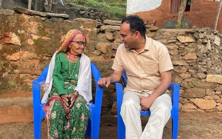 काँग्रेस नेता नैनसिंह महरलाई मातृशोक