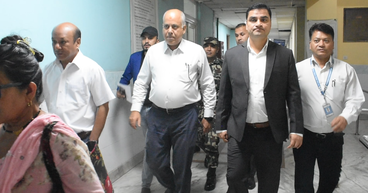 पाटन अस्पताल पुगेर स्वास्थ्यमन्त्री पौडेलले भने : बिरामीलाई अझ सुविधा पुग्ने गरी उदाहरणीय बनाउनुस्