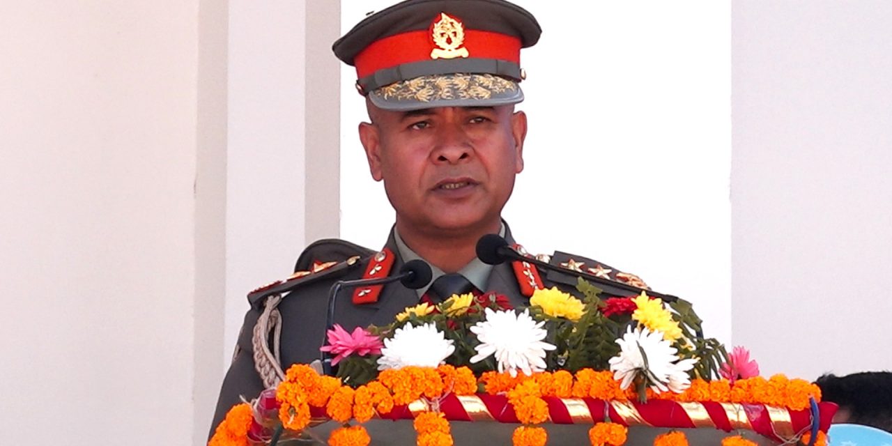 कुनै प्रभावमा नपरी जनसेवामा खटिन महानिरीक्षक अर्यालको निर्देशन