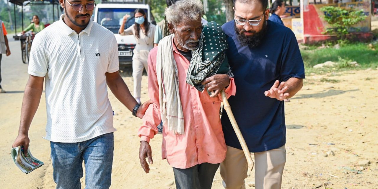 बाँकेका सडक सहयोगापेक्षीको उद्धार