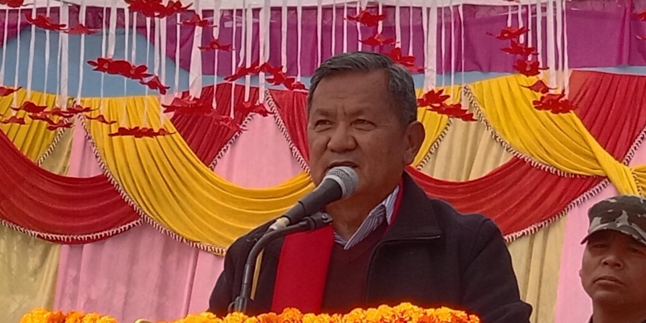 ढुक्क हुनुहोस्, सरकार तीन वर्ष तलमाथि हुँदैन : मन्त्री गुरूङ