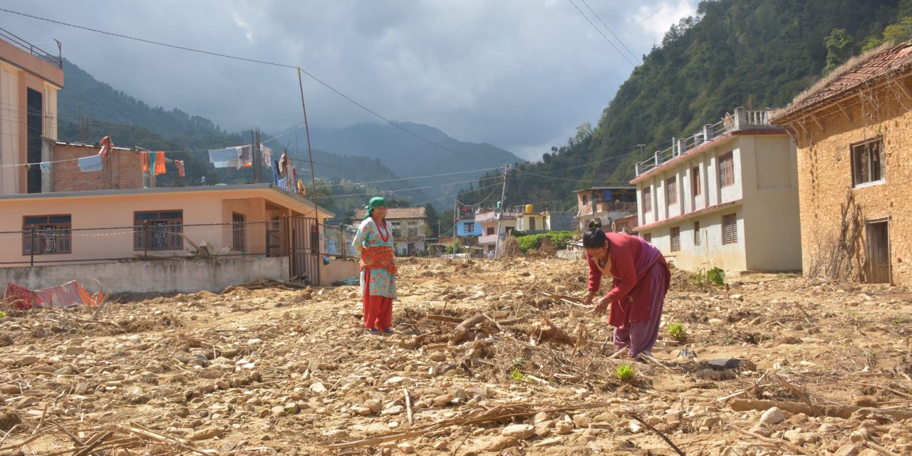 स्थायी बासस्थानको आशामा बित्यो बाढीपहिरो पीडितको एक महिना