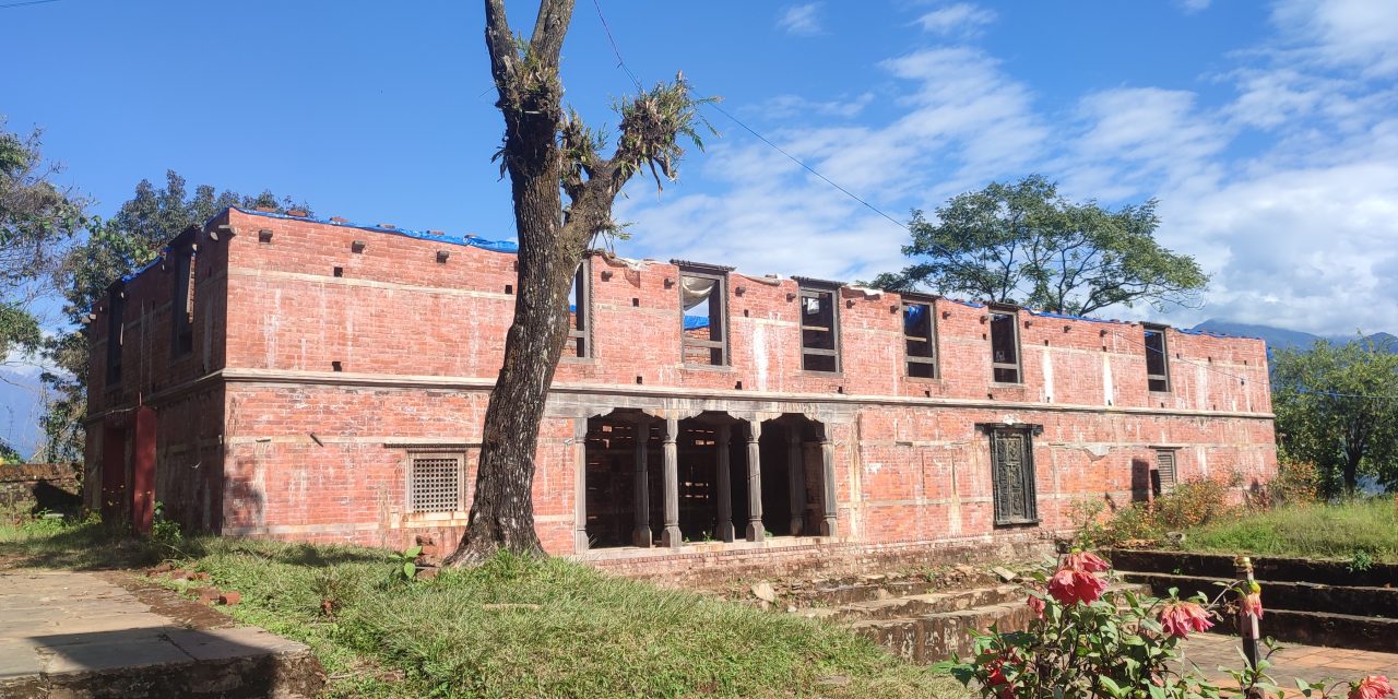 लमजुङ दरबार निर्माणकार्य ठप्प