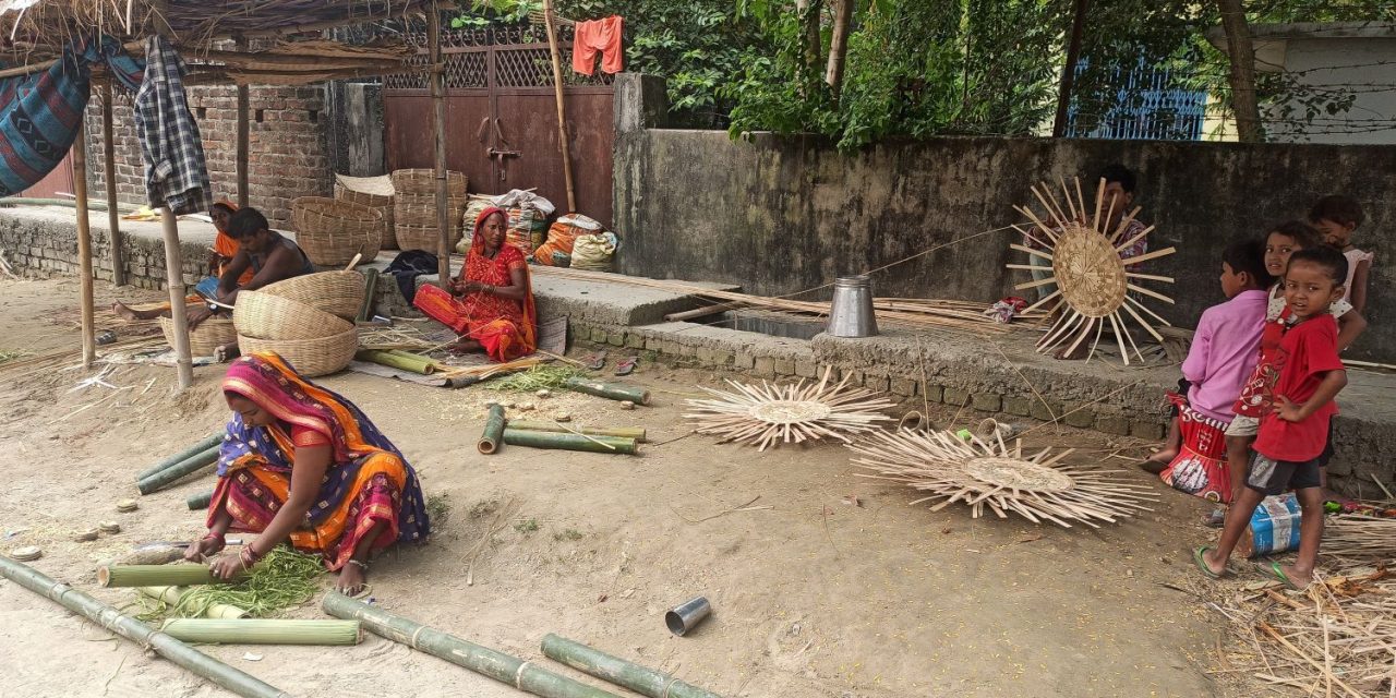 प्लाष्टिकका सामग्रीले पुर्ख्यौली पेसा सङ्कटमा