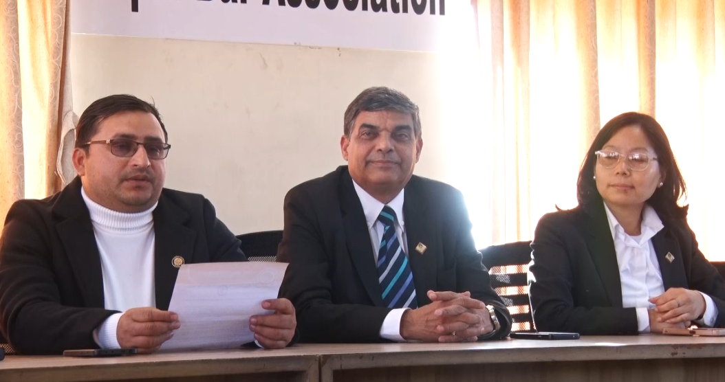 न्याय परिषद् सदस्य नियुक्तिमा पारदर्शीता कायम गर्न माग गर्दै बारको ज्ञापनपत्र