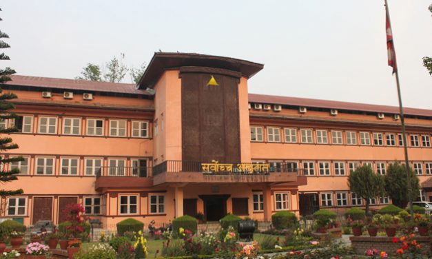 पूर्वमन्त्री आलमलाई सफाइ दिने फैसलामा संलग्न न्यायाधीशविरुद्ध छानबिनको मागसहित उजुरी