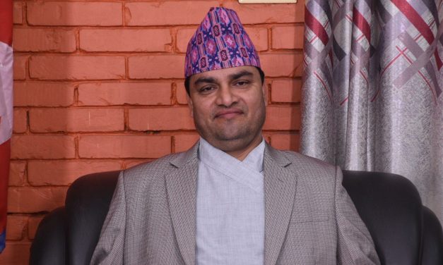 स्वास्थ्य संस्था सञ्चालन मापदण्ड परिमार्जन गर्ने स्वास्थ्य मन्त्री पौडेलको तयारी