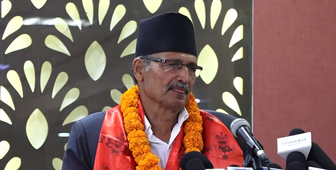 वर्तमान प्रधानमन्त्री संसद विघटन गर्न उद्दत : अग्निप्रसाद सापकोटा