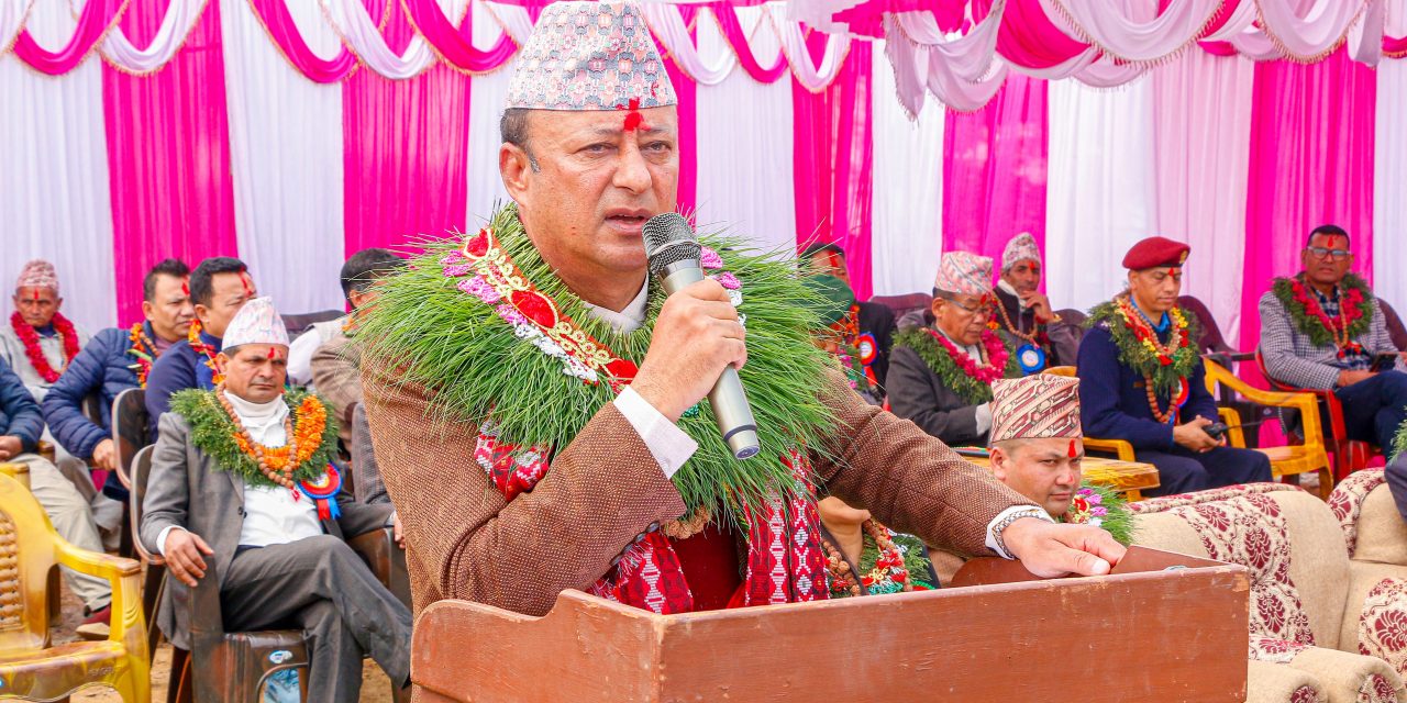सङ्घीयतासहितको गणतन्त्रको विकल्प छैन : मन्त्री खड्का