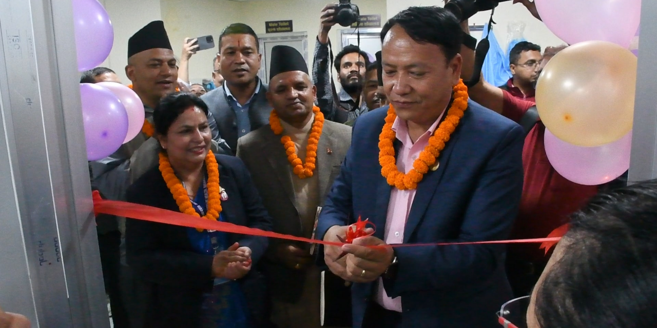 भक्तपुर अस्पतालमा १२१ वर्षपछिकै ऐतिहासिक उपलब्धी, मन्त्री थापाबाट सीटी स्क्यान सेवाको शुभारम्भ !