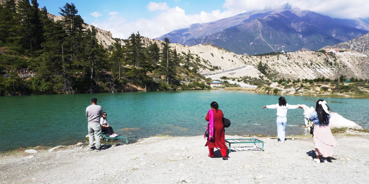 पर्यटक लोभ्याउने मुस्ताङको ‘ढुम्बाताल’