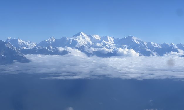 सगरमाथा देखेपछि आरोही भन्छन् : वाऊ ! इट्स् अमेजिङ