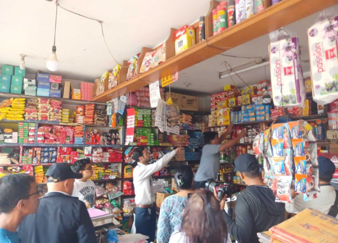 लहानका अधिकांश पसल बिनादर्ता सञ्चालन