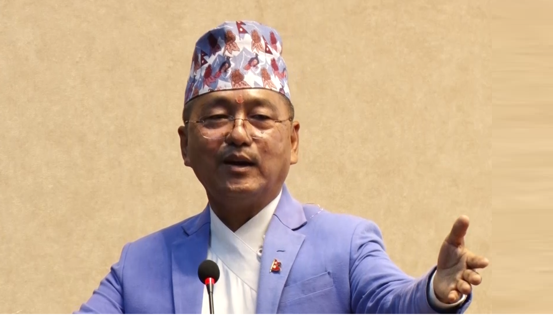 लाखौं जनता सडकमा उत्रिए एकैदिनमा गणतन्त्र समाप्त हुन्छ : राजेन्द्र लिंदेन