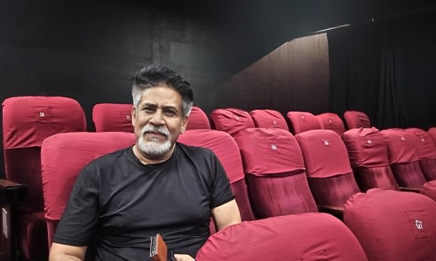 रङ्गमञ्चले मेरो कलाकारितालाई अनुशासित बनाउँछ : अभिनेता सरोज खनाल