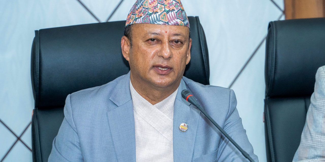 बङ्गलादेशमा विद्युत् व्यापारबाट ५ महिनामा १ अर्ब २५ करोड आम्दानी हुन्छः ऊर्जामन्त्री खड्का