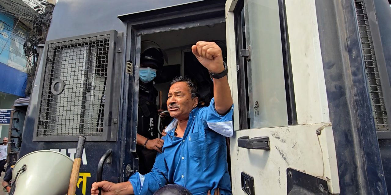राजावादी आन्दोलनबाट कमल थापा पक्राउ (तस्बिर)