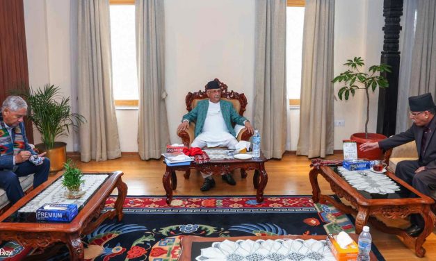 तीन दलका शीर्ष नेताको बैठक बस्दै