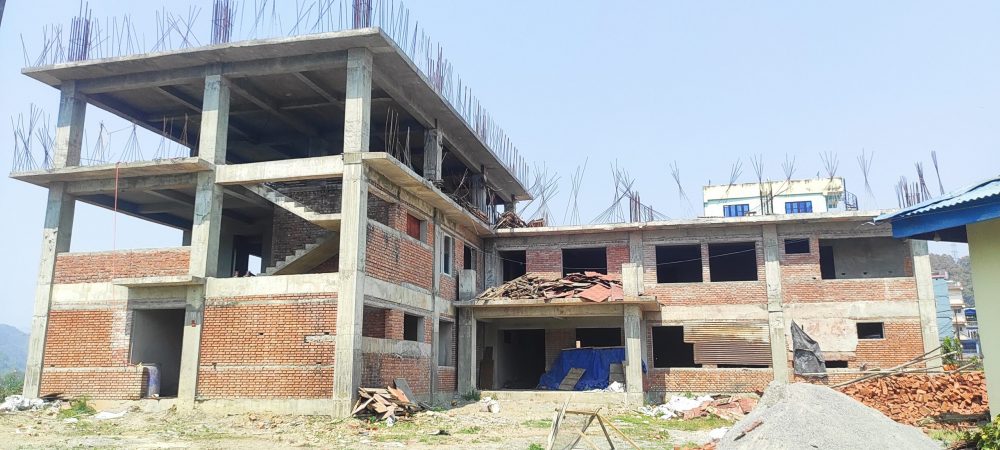 नमूना भेटेरिनरी अस्पताल निर्माण सुस्त गतिमा