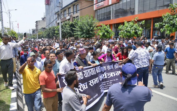 आन्दोलनरत यातायात व्यवसायीलाई वार्तामा आउन प्रदेश सरकारको आह्वान