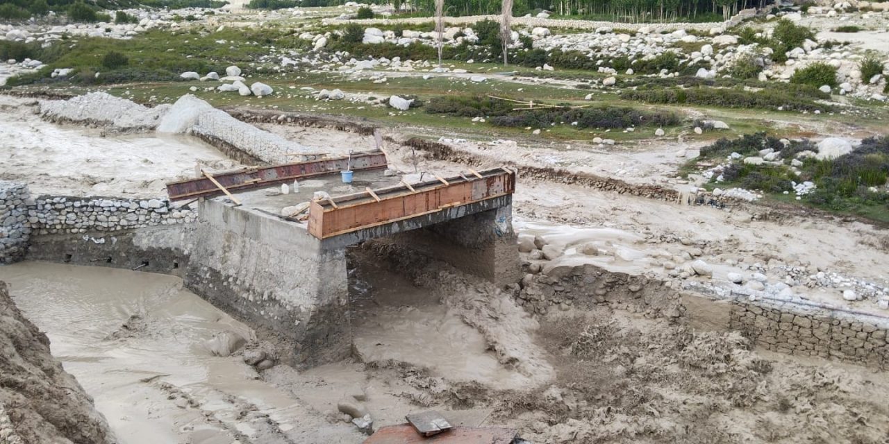 उपल्लो मुस्ताङमा बाढी, तटीय क्षेत्रका बासीन्दालाई सुरक्षित रहन आग्रह
