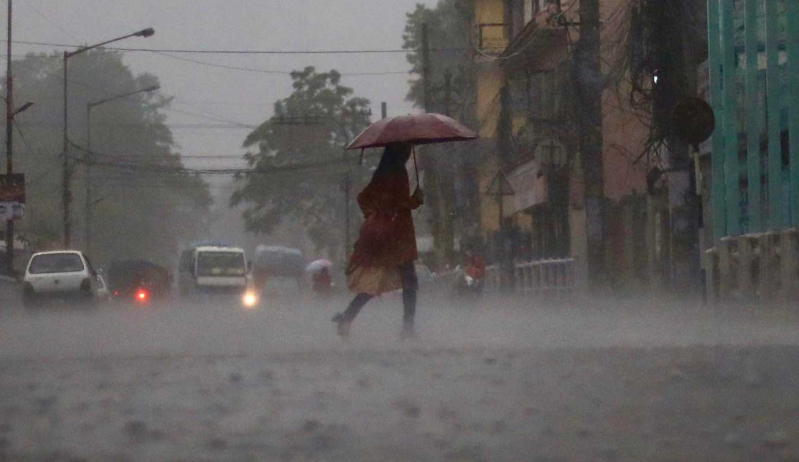 पूर्वकेन्द्रित बदलीः चार जिल्लामा भारी वर्षा