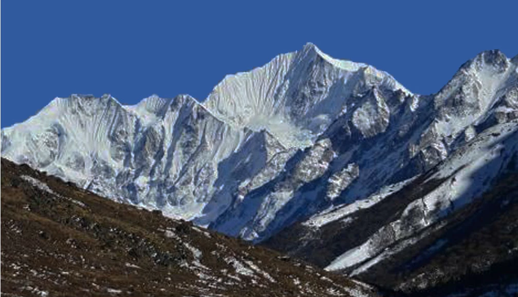 पहिलो पटक अपि हिमाल आरोहणका लागि १५ सदस्यीय टोली प्रस्थान