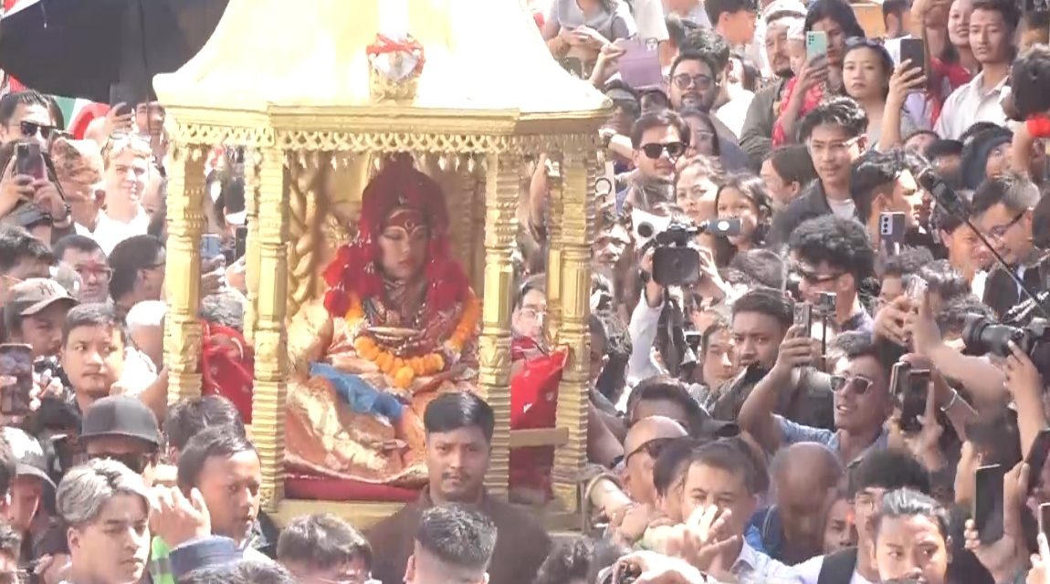 आर्यतारालाई विधिवत् रूपमा नयाँ कुमारीका रुपमा स्थापित