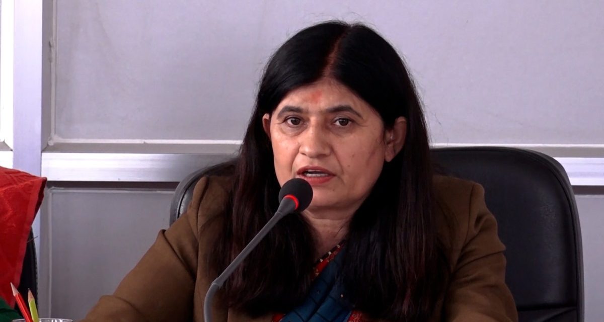 कर्मचारीको अवकाशको उमेरहदसम्बन्धी मेरो प्रस्ताव कसैको व्यक्तिगत स्वार्थमा थिएनः मन्त्री न्यौपाने