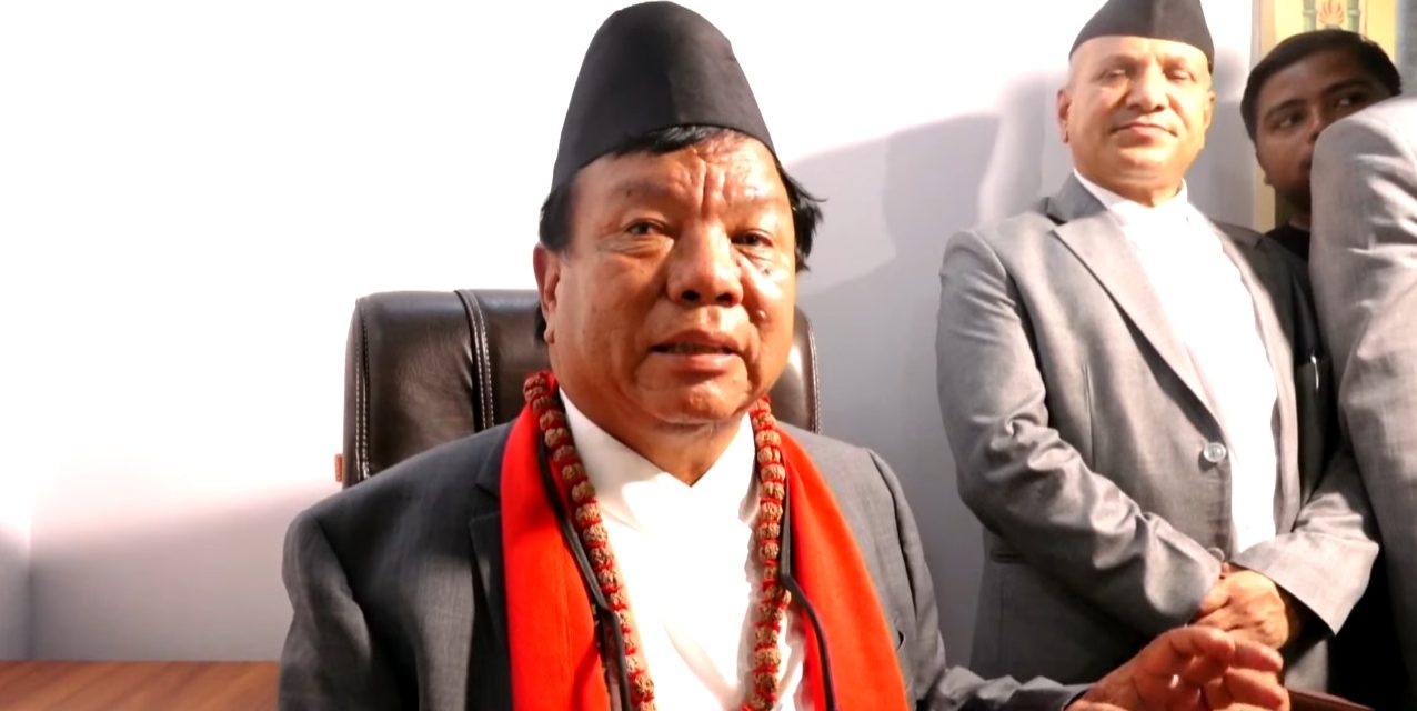 शपथपछि शिक्षामन्त्री पुनको प्रतिक्रिया : अब मन्त्रालयमै ओच्छ्यान लगाउने हो !