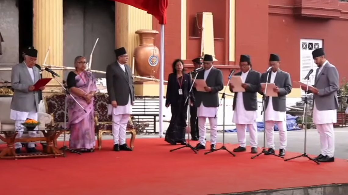 नवनियुक्त चार मन्त्रीद्वारा शपथग्रहण