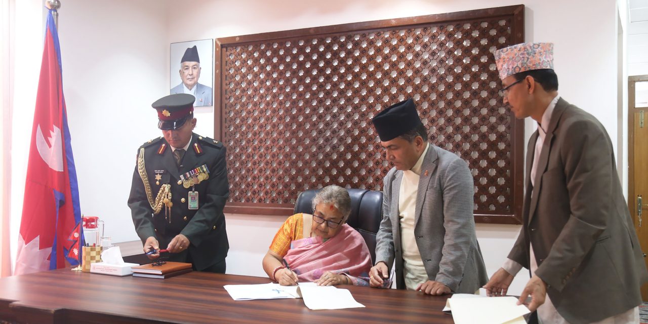 प्रधानमन्त्री कार्कीद्वारा पदबहाली : आन्दोलनमा ज्यान गुमाएकालाई शहीद घोषणा, परिवारलाई १० लाख क्षतिपूर्ति