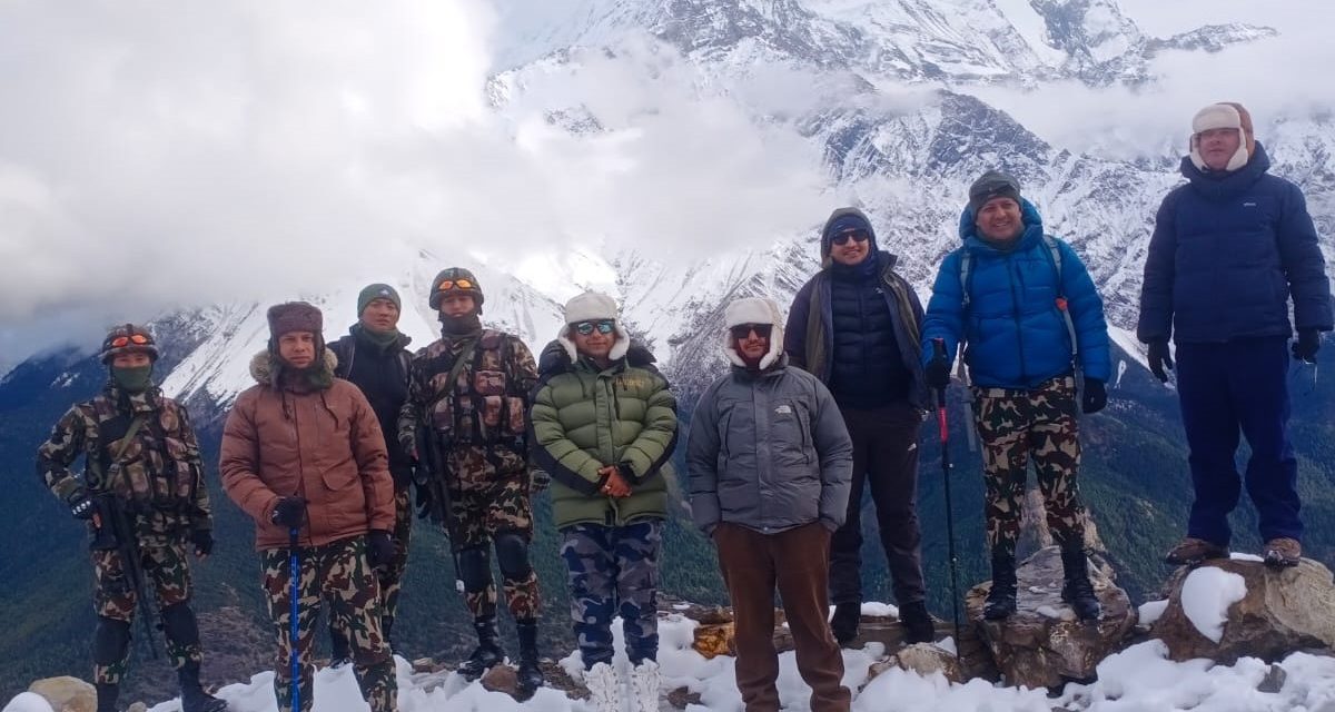 निरन्तर हिमपात : अन्नपूर्ण आधार शिविरबाट ७२ जना पर्यटकको उद्धार