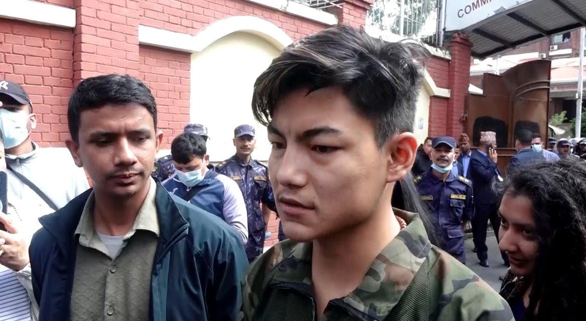 प्रमुख आयुक्त राईको राजीनामा माग्दै जेन-जीद्वारा अख्तियारमा दबाब पत्र दर्ता