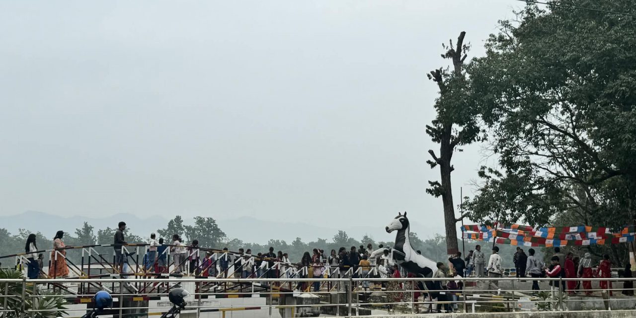 कैलालीका पर्यटकीयस्थलहरूमा पर्यटकको भीड