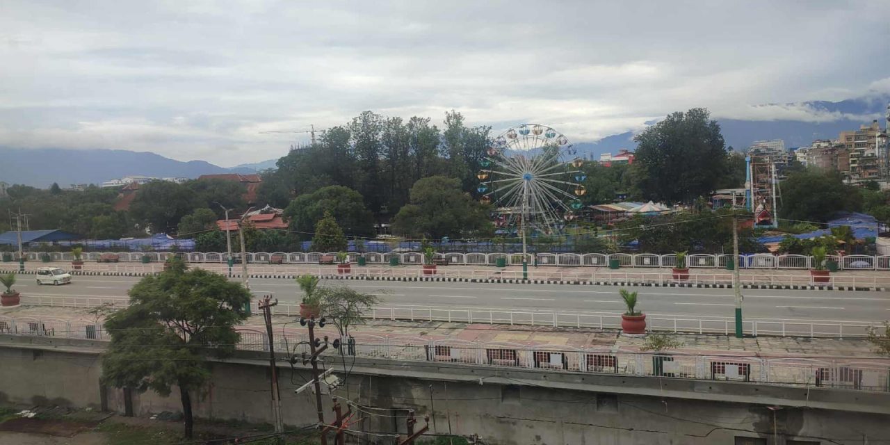काठमाडौंका सडक सुनसान जस्तै