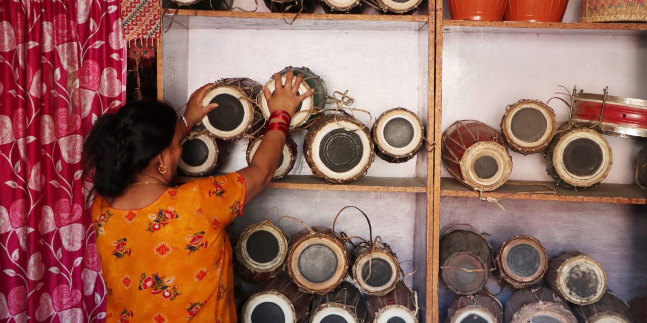 मादल बिक्री नभएपछि व्यवसायी निराश